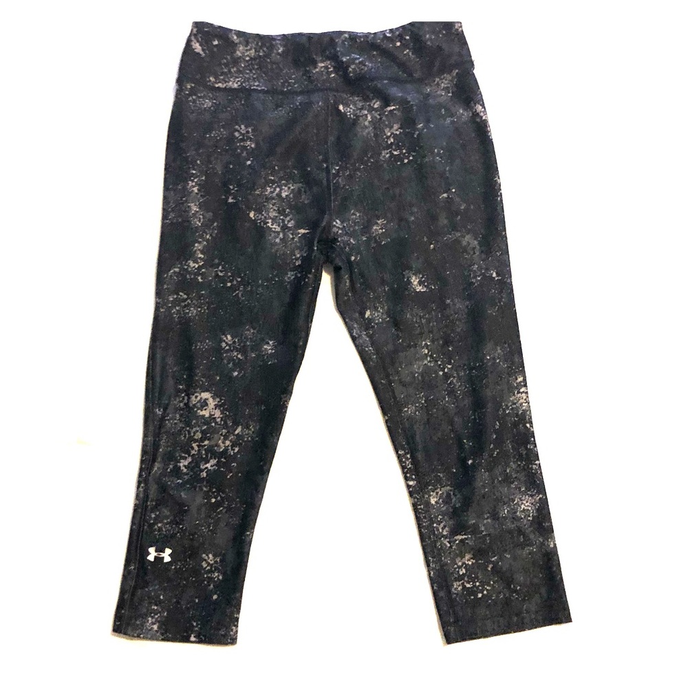 Under Armour cropped compression leggings